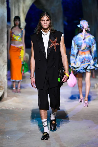 Look 71